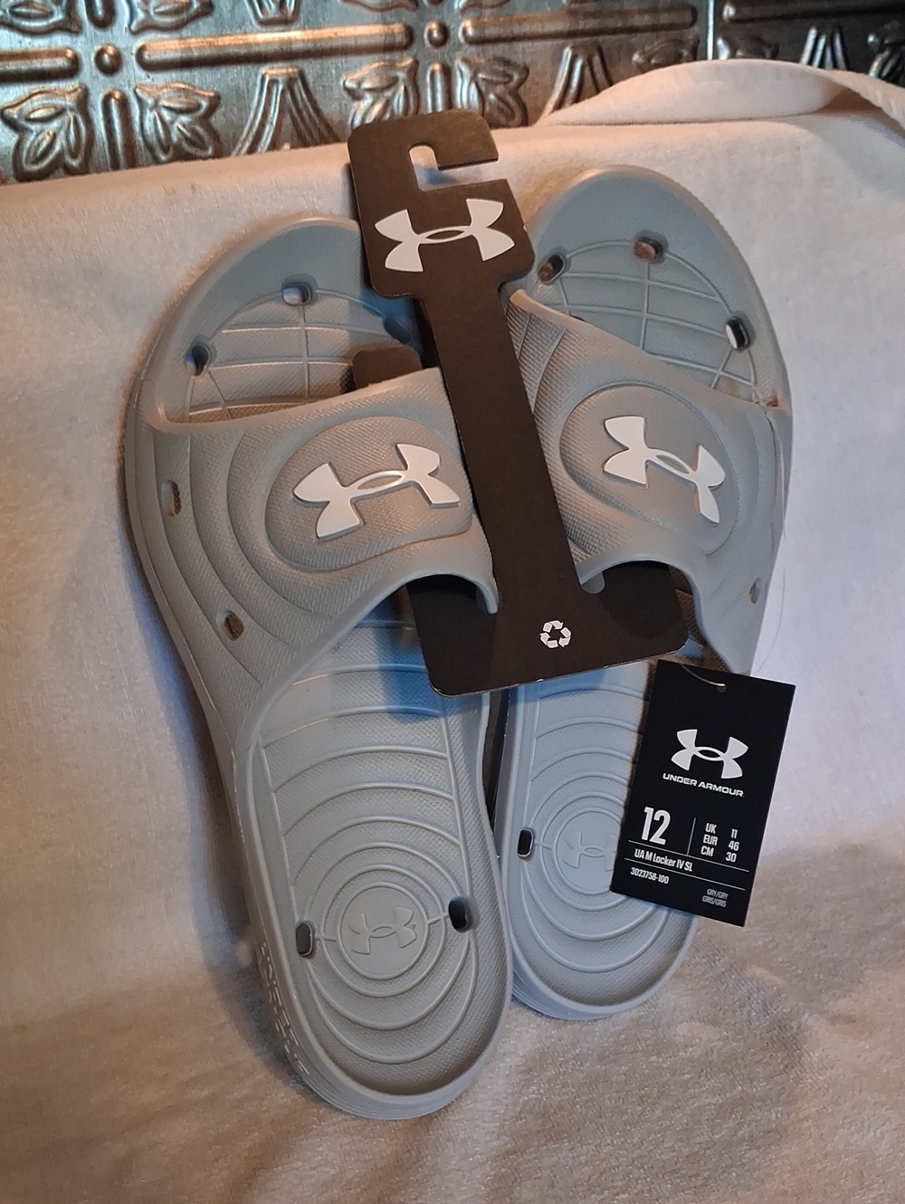 Under Armour Light Gray Men's Slide Sandals Locker Slides Size 12